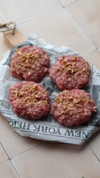 Whiskey rib eye burger